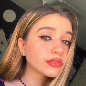 Meet your Posher, Faith